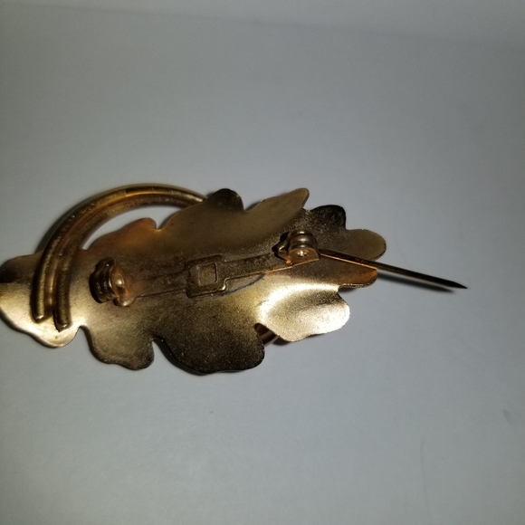 Vintage Broach - Picture 5 of 16